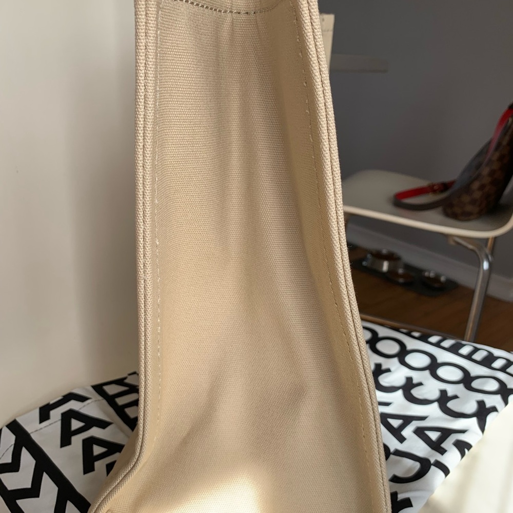 Marc Jacobs Beige Tote with Red and Yellow Accents - Picture 10 of 12